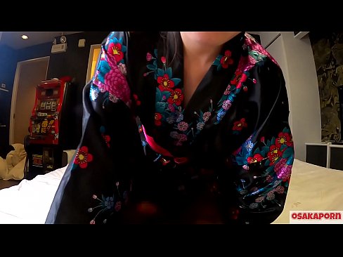 ❤️ Gənc cosplay qız bir atlı qadında fışqırma ilə orgazm olmaq üçün cinsi sevir. Həvəskar videoda ənənəvi yapon geyimində tüklü pişik və gözəl döşləri olan asiyalı qız sikişmə oyuncaqları ilə mastürbasyon nümayiş etdirir. Sakura 3 OSAKAPORN. ❤❌ Porn video bizdə az.tradewin.top ️❤